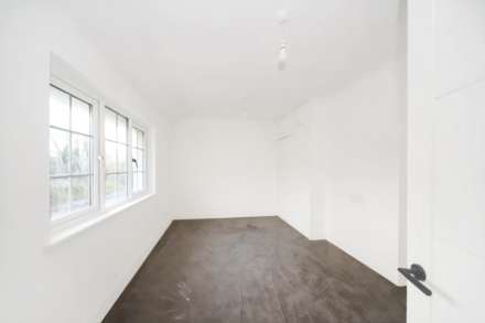 Wood Lane, Wendover, Image 7