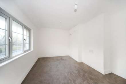 Wood Lane, Wendover, Image 8