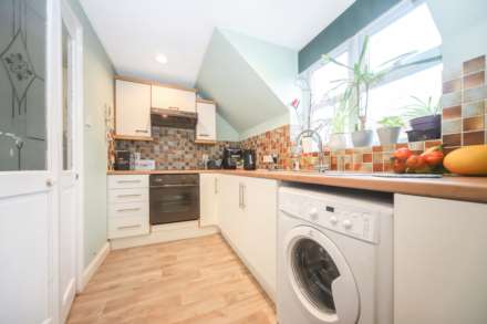 Dunsley Place, Tring, Image 4