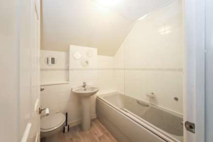 Dunsley Place, Tring, Image 8