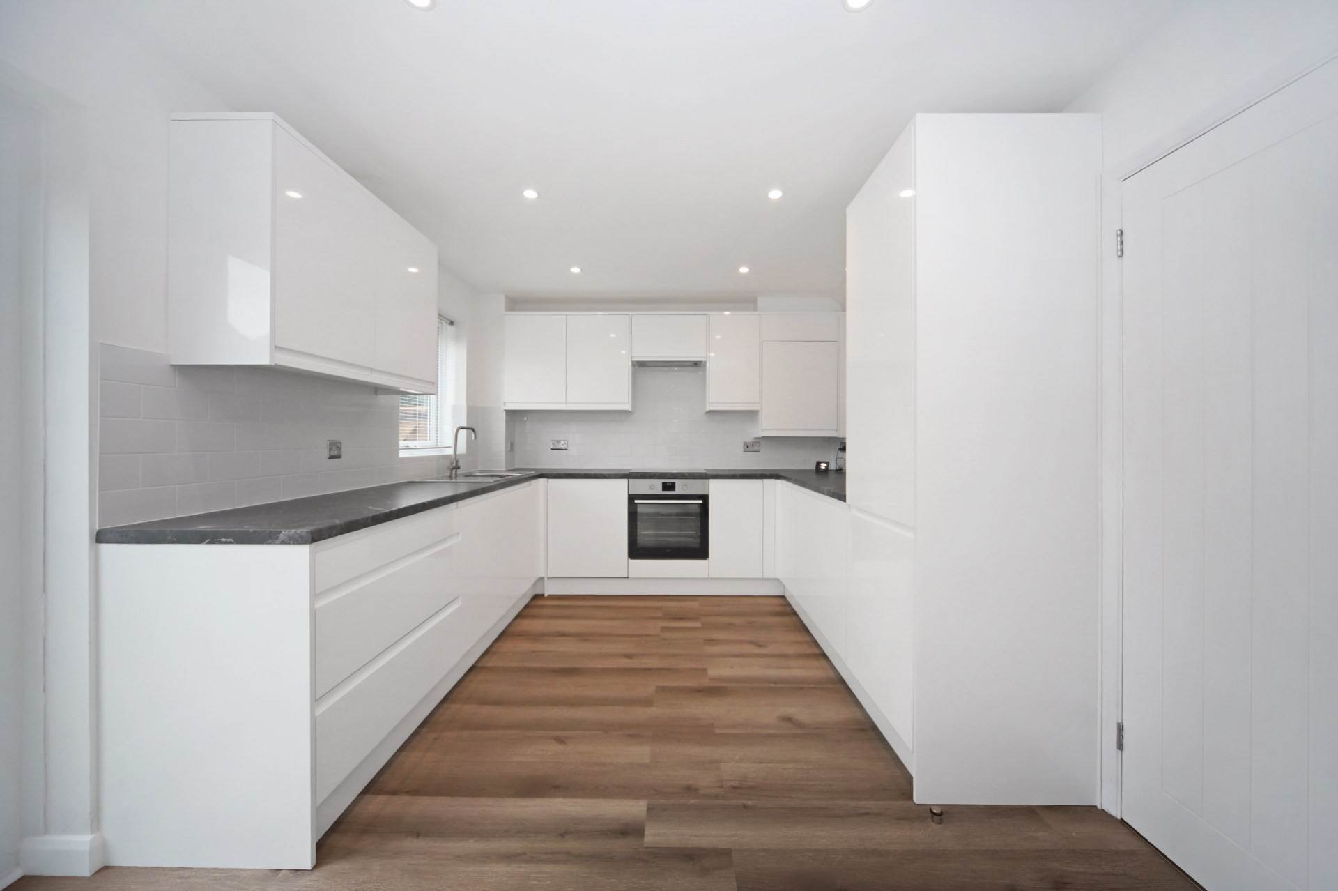 Isis Close, Aylesbury, Image 2