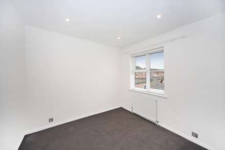 Isis Close, Aylesbury, Image 9