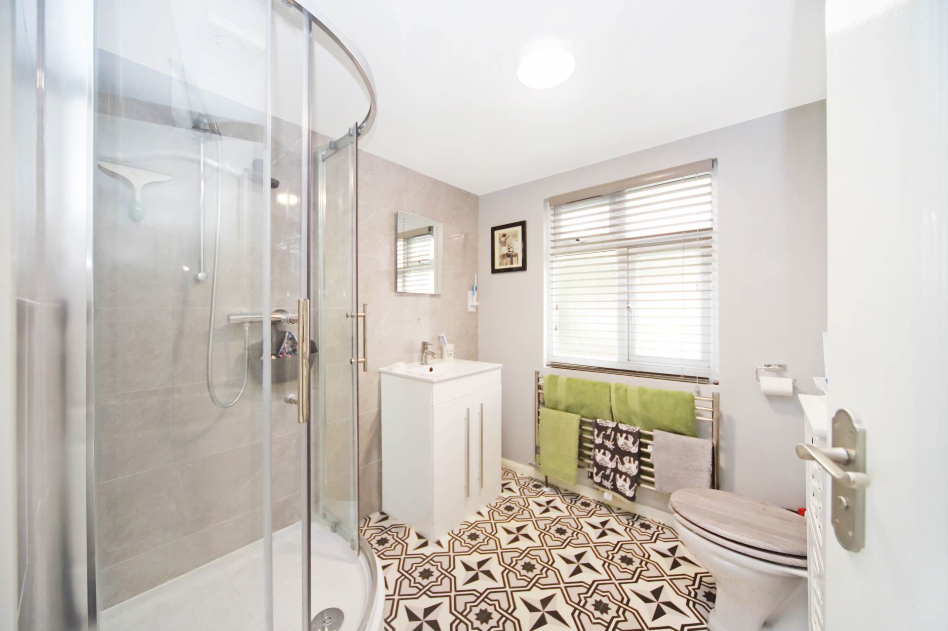 St. Marys Avenue, Berkhamsted, Image 14