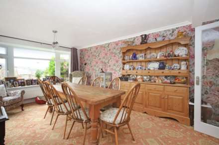 St. Marys Avenue, Berkhamsted, Image 5