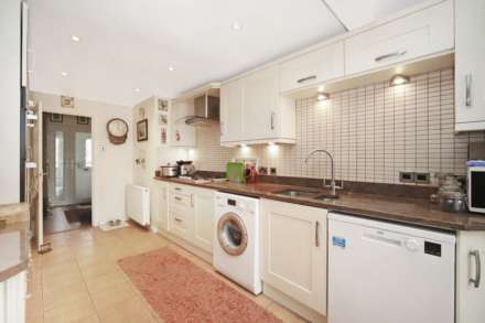 St. Marys Avenue, Berkhamsted, Image 6