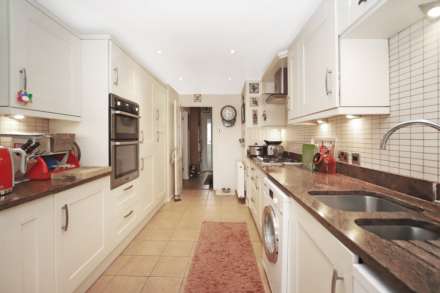 St. Marys Avenue, Berkhamsted, Image 7