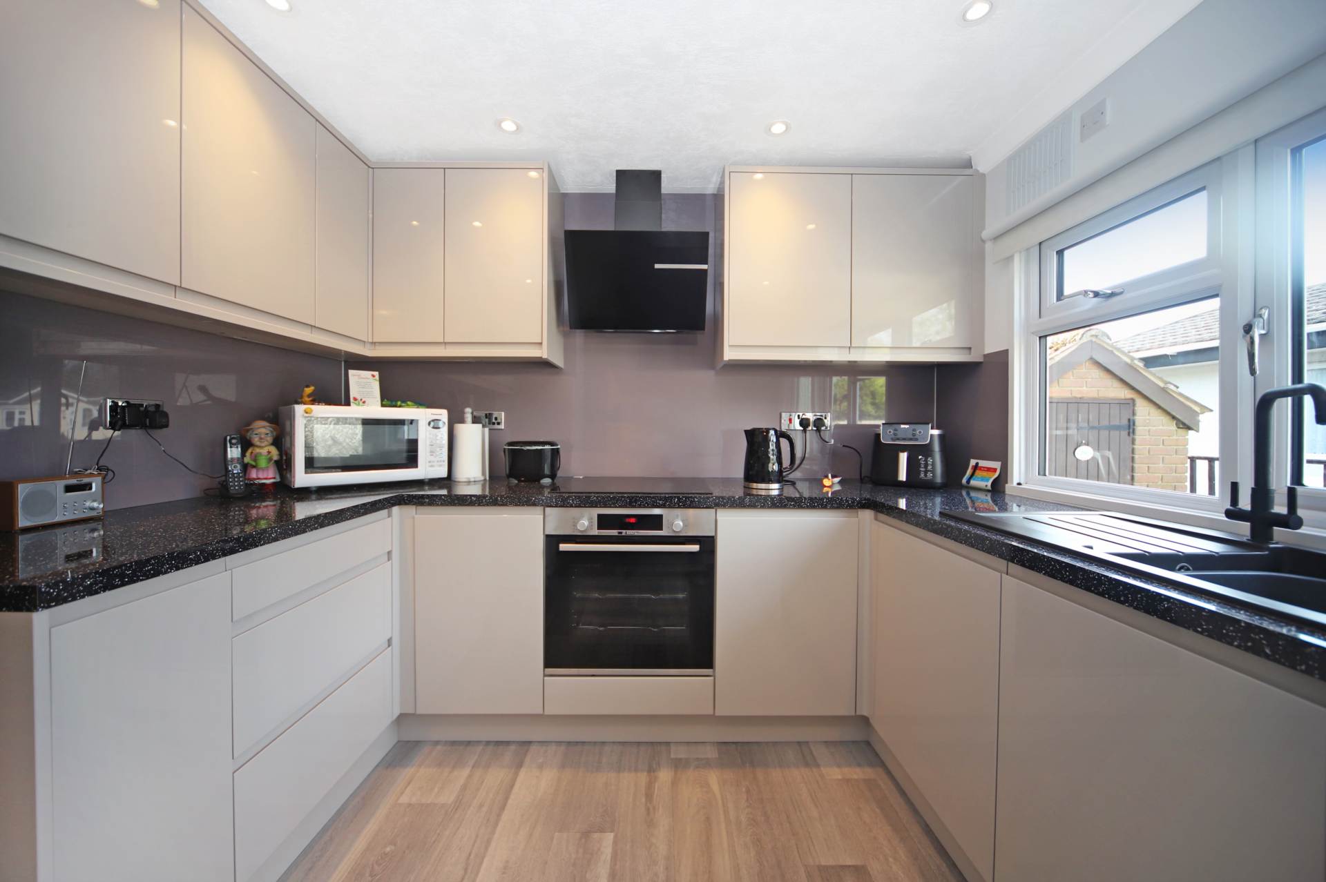 Beech Park, Chesham Road, Wigginton, Image 5