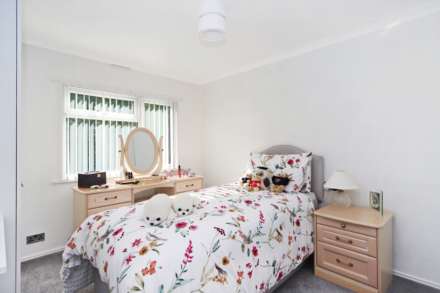 Beech Park, Chesham Road, Wigginton, Image 10