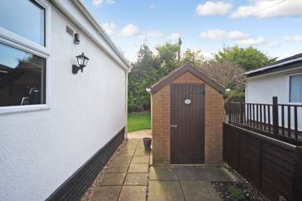 Beech Park, Chesham Road, Wigginton, Image 12