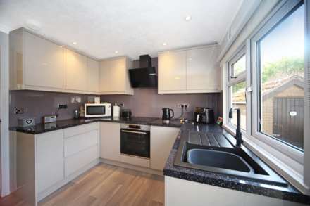 Beech Park, Chesham Road, Wigginton, Image 6