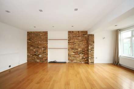 Buckingham Road, Tring, Image 4