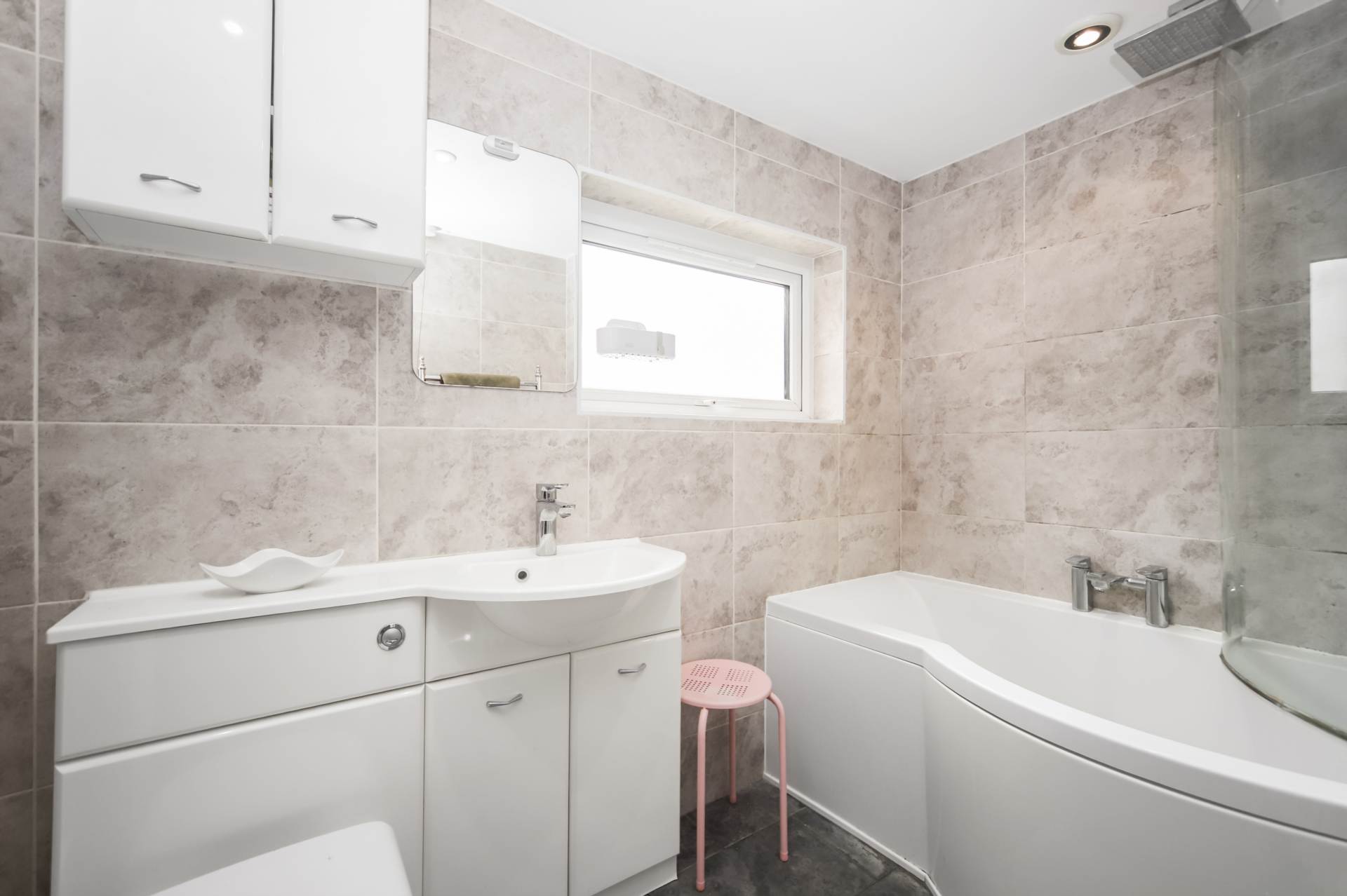 Weston Road, Aston Clinton, Image 9