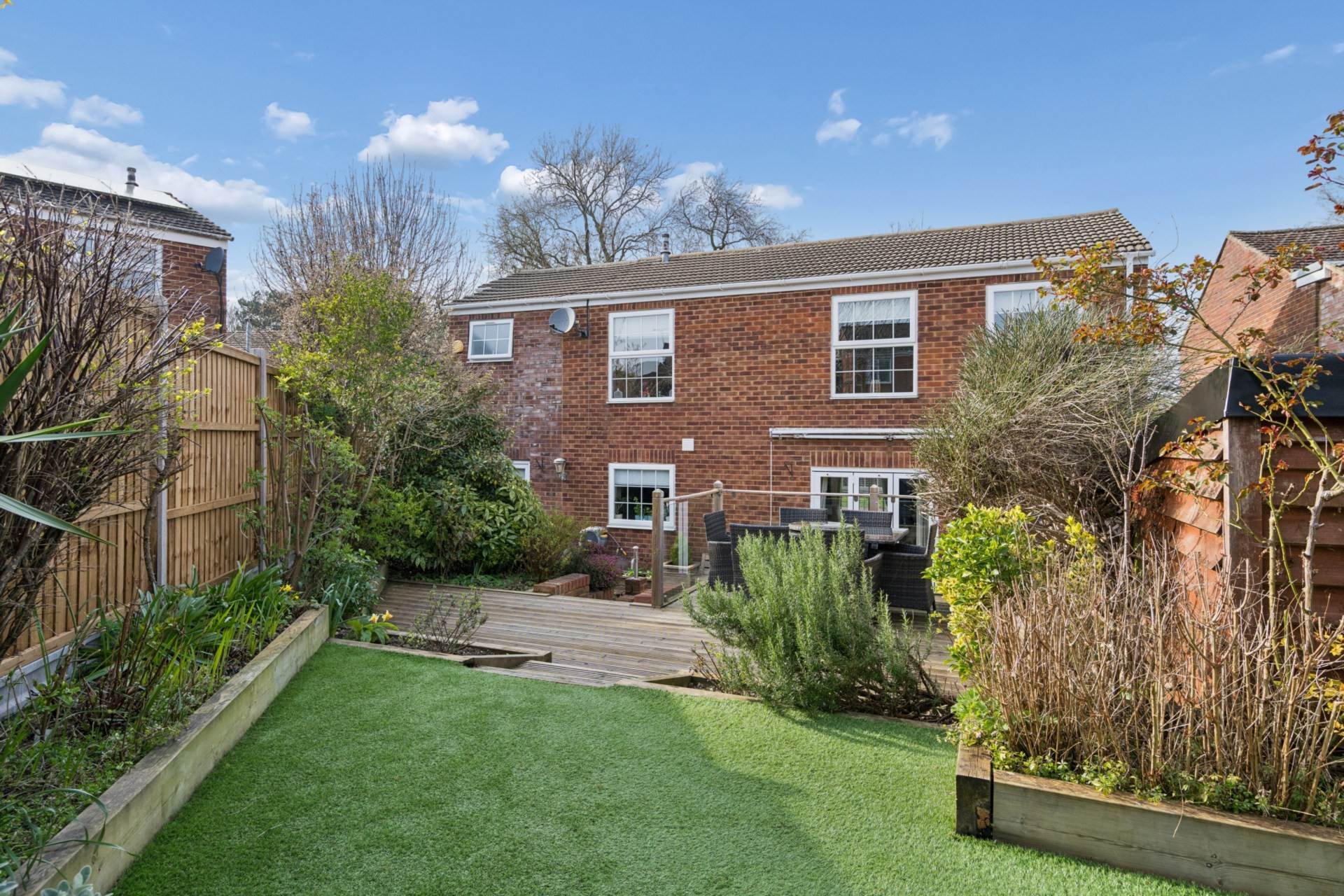 Grenadine Way, Tring, Image 27