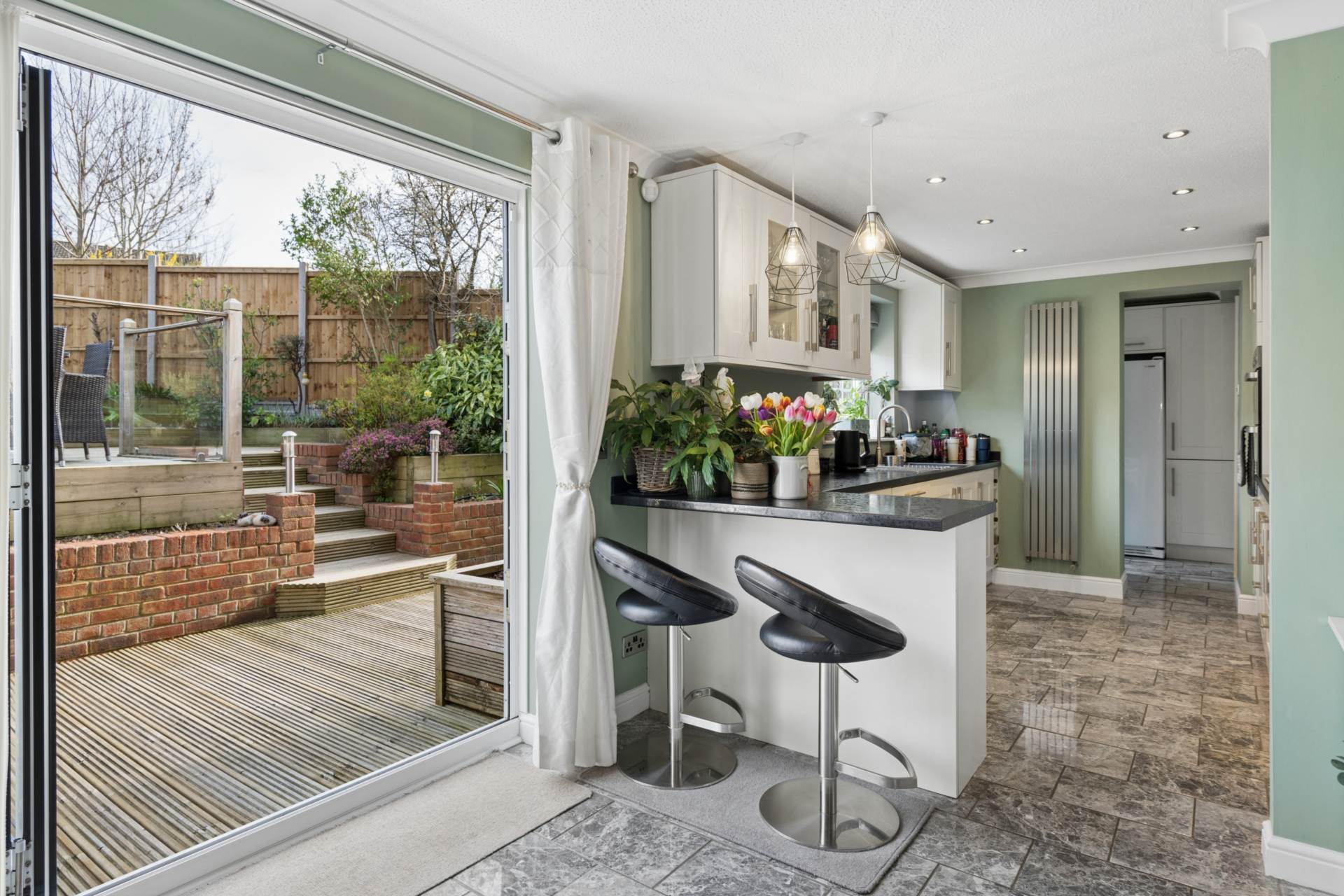 Grenadine Way, Tring, Image 8