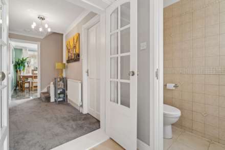 Grenadine Way, Tring, Image 12