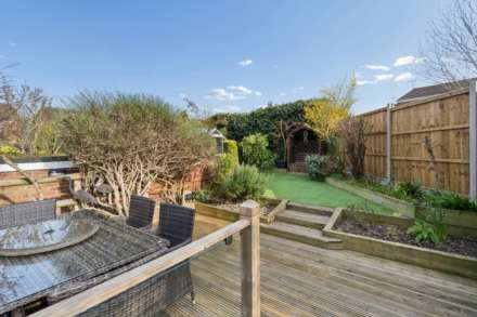 Grenadine Way, Tring, Image 24