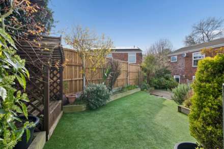 Grenadine Way, Tring, Image 26