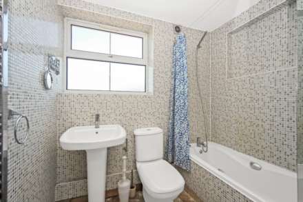 Cheddington, Image 11