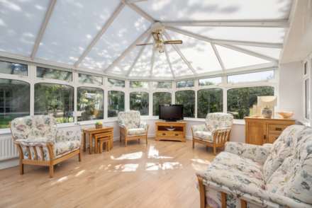 Osborne Way, Wigginton, Image 10