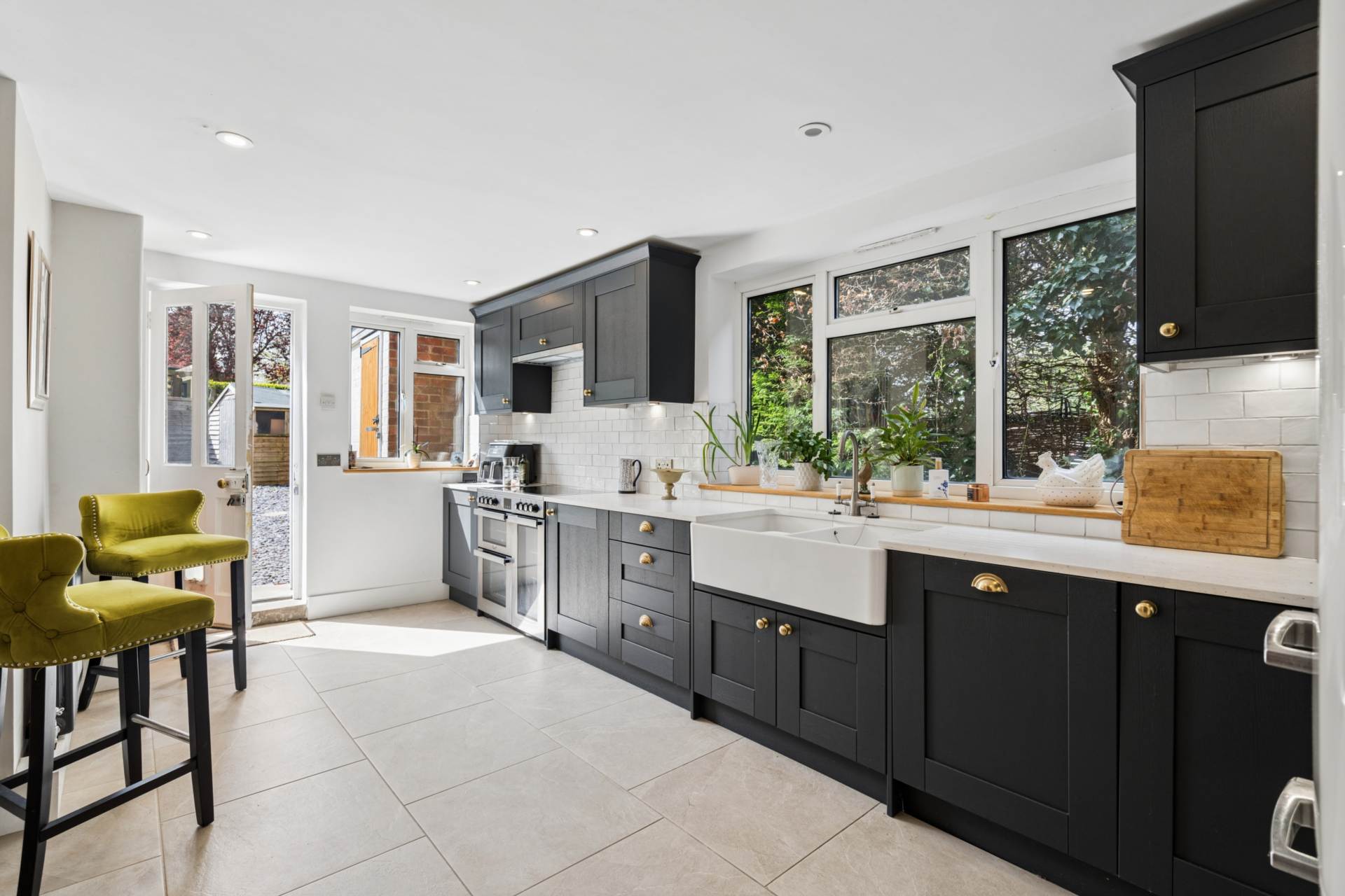 Main Road, Buckland, Image 10