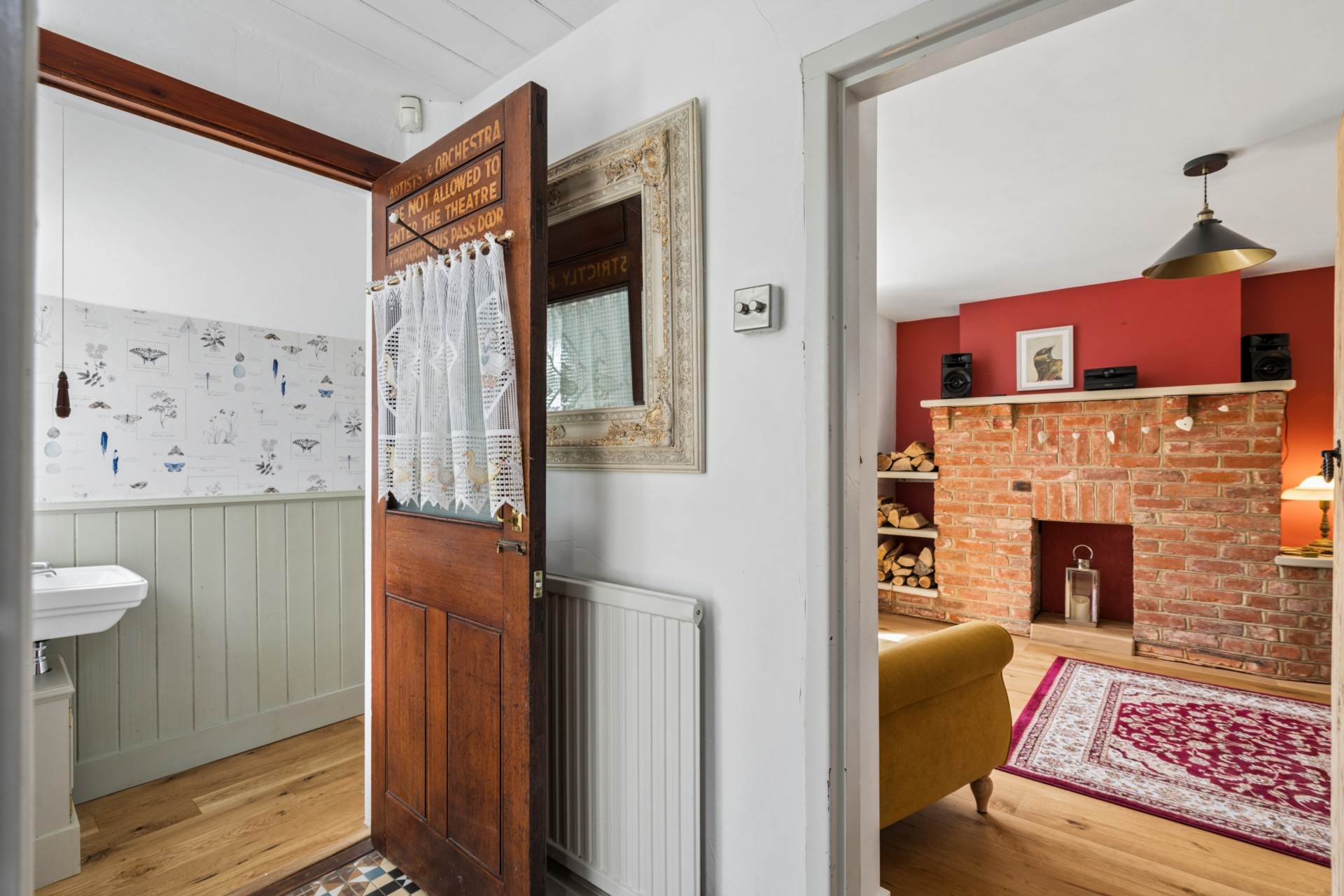 Main Road, Buckland, Image 15