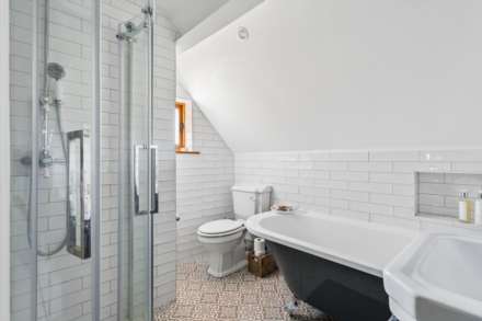 Main Road, Buckland, Image 25