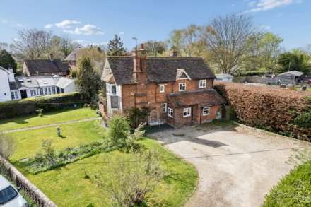 Main Road, Buckland, Image 34