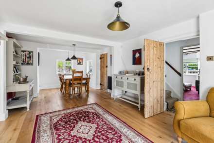 Main Road, Buckland, Image 7