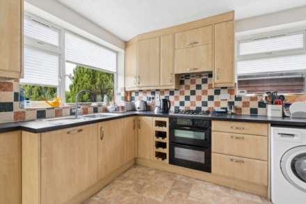 Cobbetts Ride, Tring, Image 9
