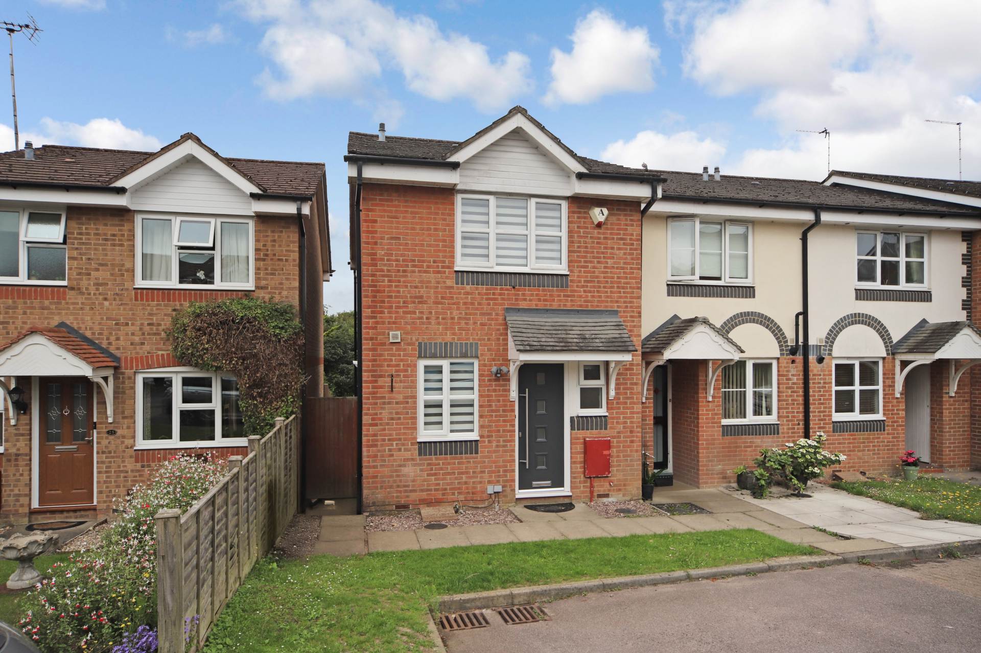Admiral Way, Berkhamsted, Image 1