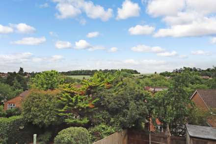 Admiral Way, Berkhamsted, Image 2