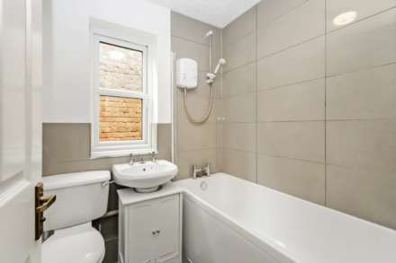 Admiral Way, Berkhamsted, Image 8