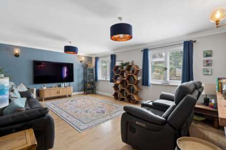 London Road, Aston Clinton, Image 2