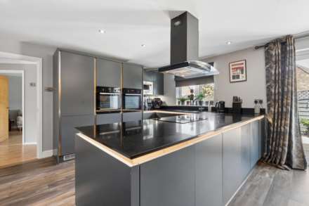 London Road, Aston Clinton, Image 7