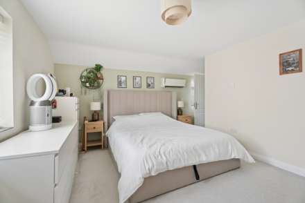 Pitstone, Buckinghamshire, Image 7