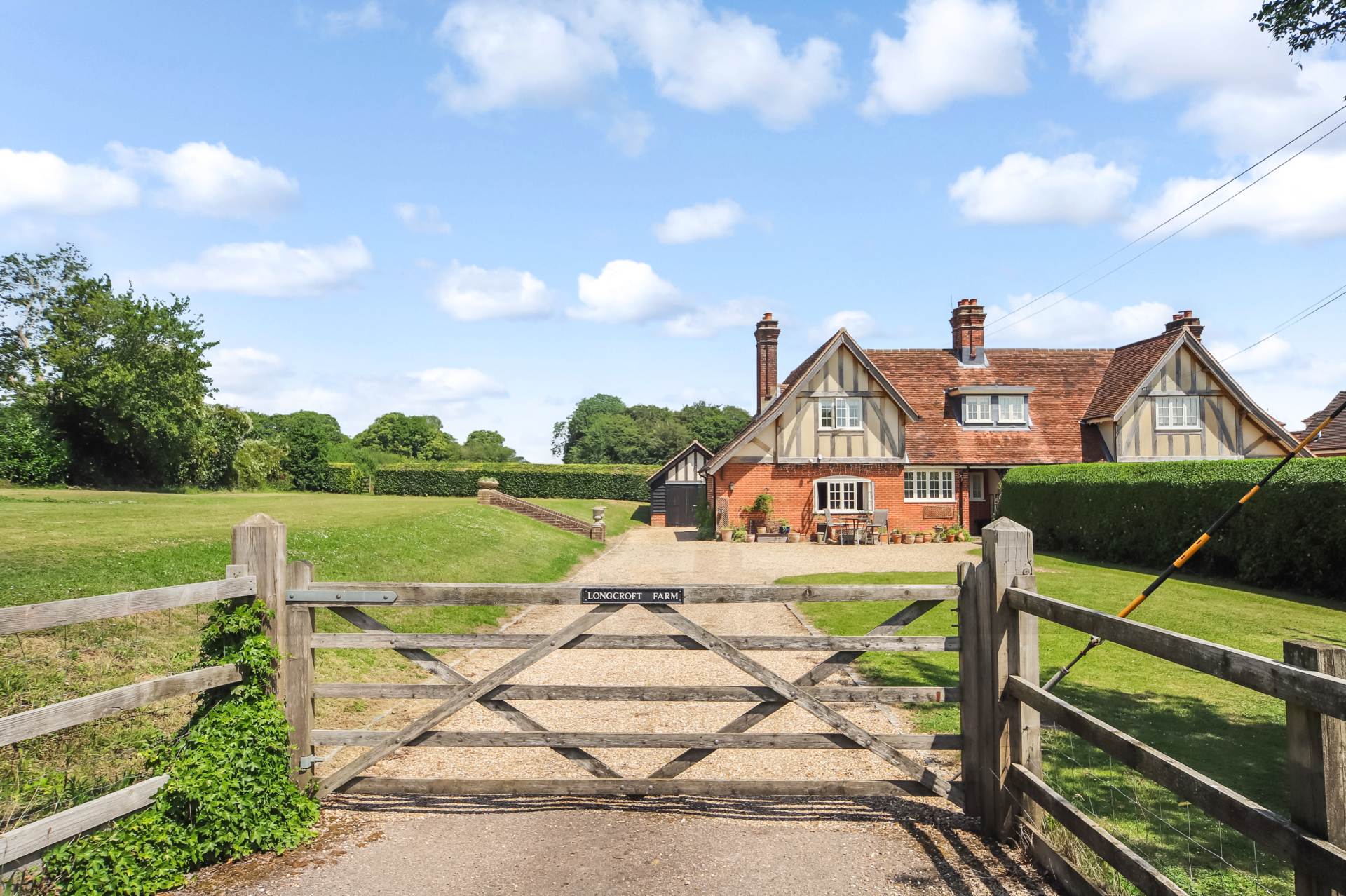 Shire Lane, Hastoe, Image 19