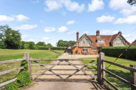 Shire Lane, Hastoe, Image 19