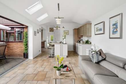 Cherry Gardens, Tring, Image 2