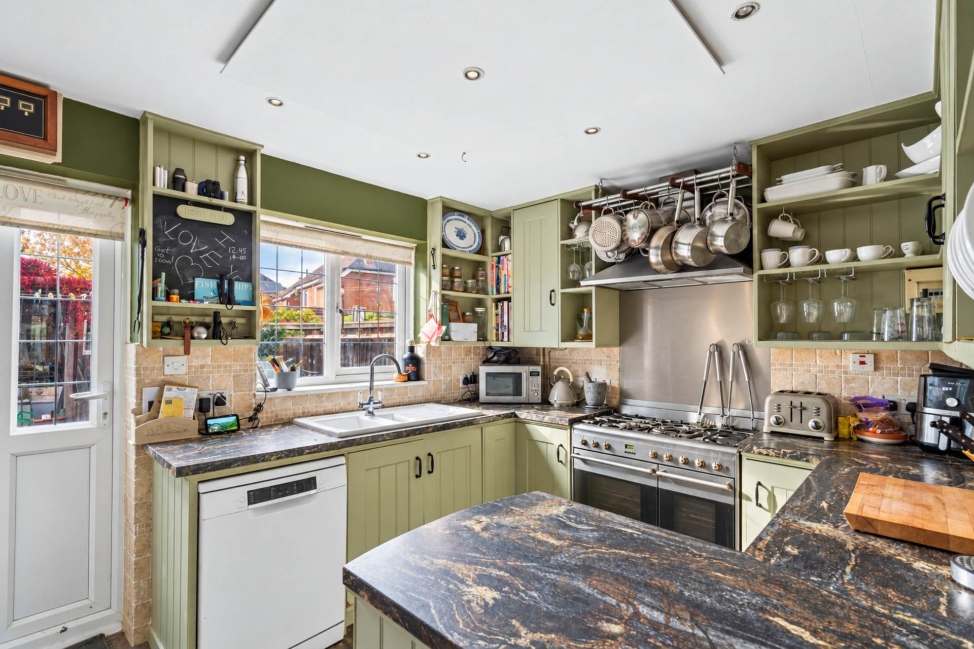 Meadow Close, Tring, Image 13