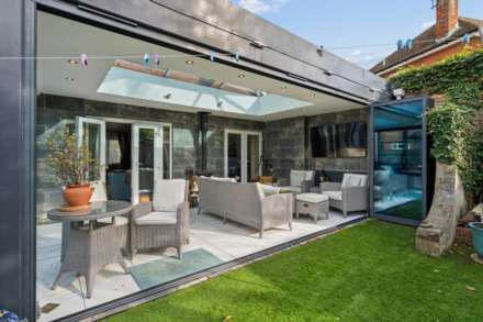 Meadow Close, Tring, Image 20