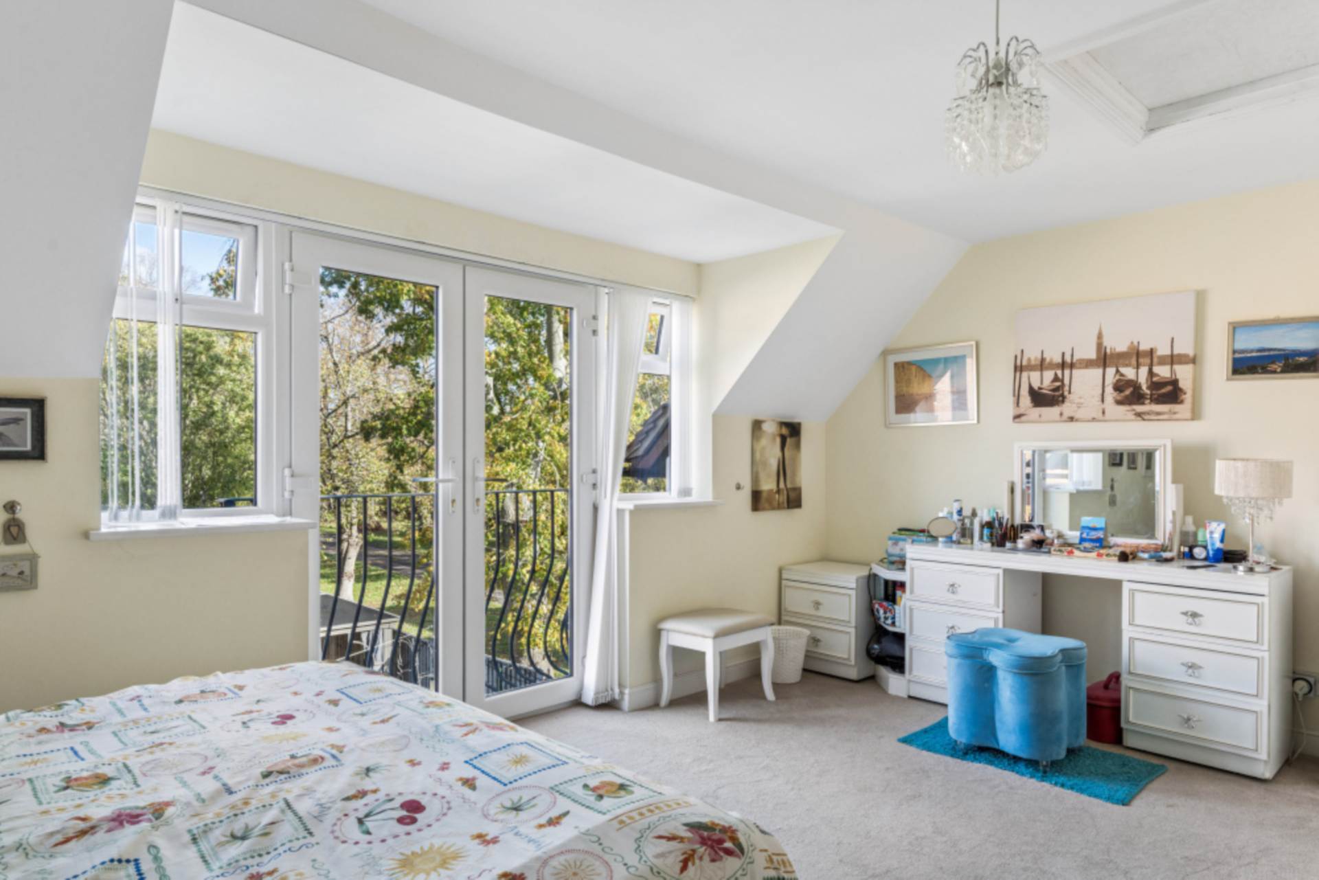 Weston Turville, Image 16