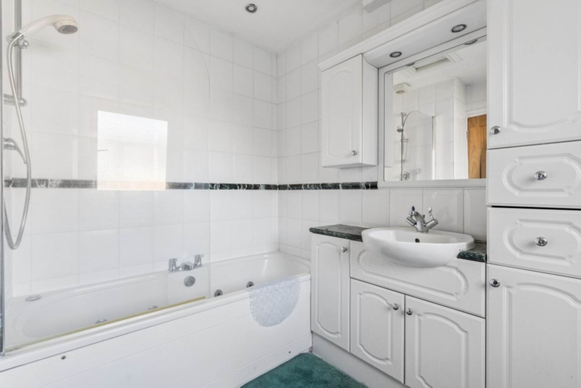 Weston Turville, Image 21