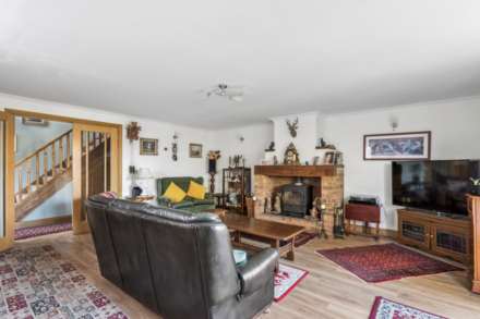 Weston Turville, Image 6