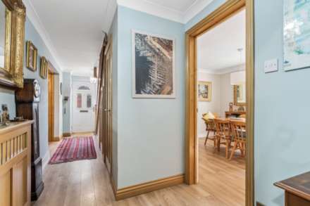 Weston Turville, Image 8
