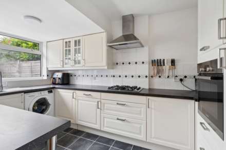 Tring, Image 8