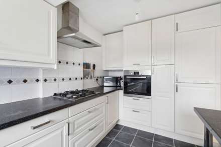 Tring, Image 9