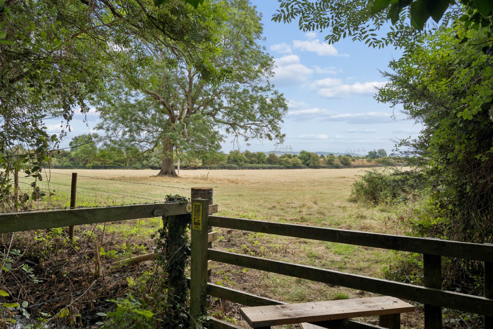 Cheddington, Image 20