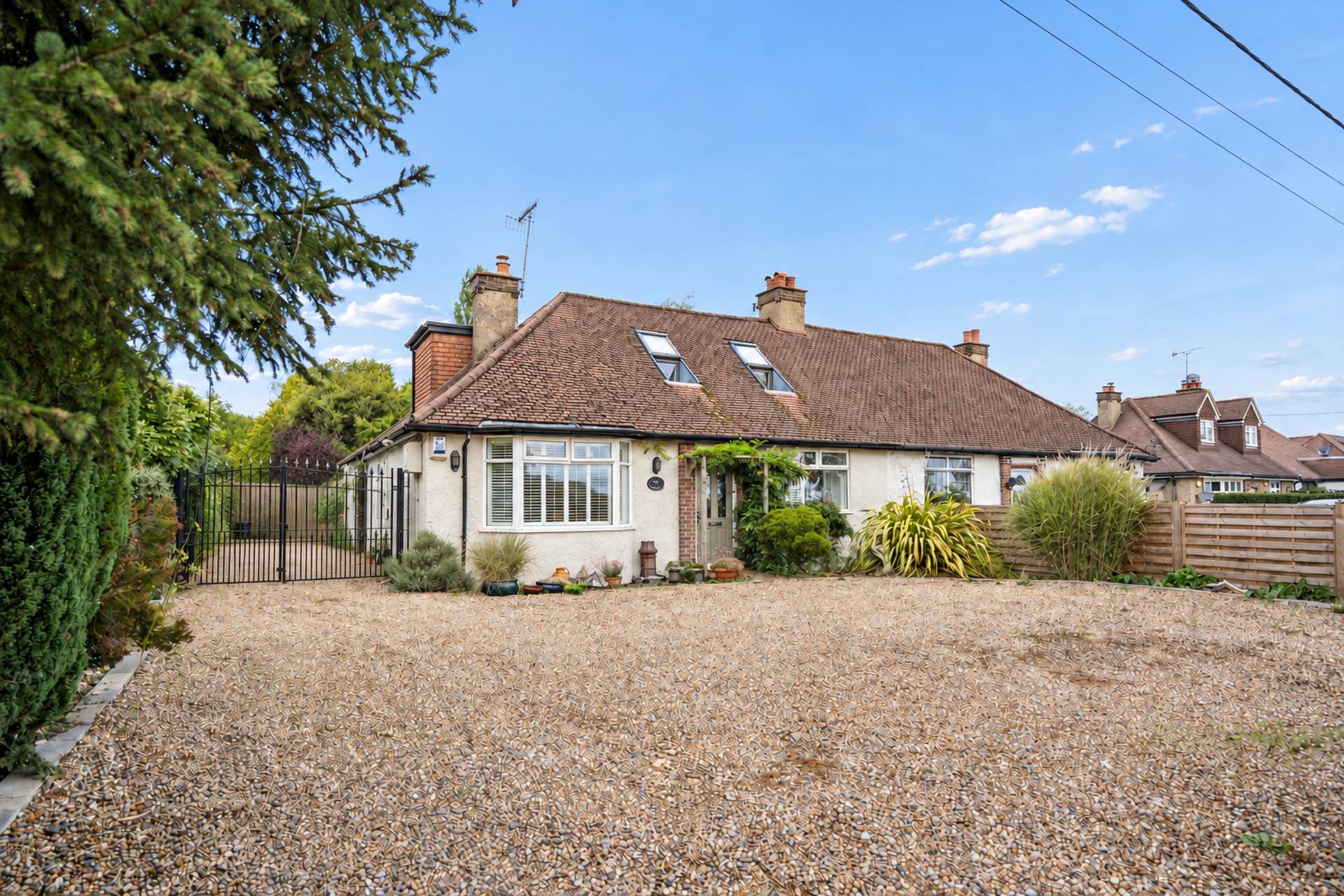 Darrs Lane, Northchurch, Image 1