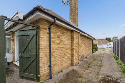 Grove Park, Tring, Image 23