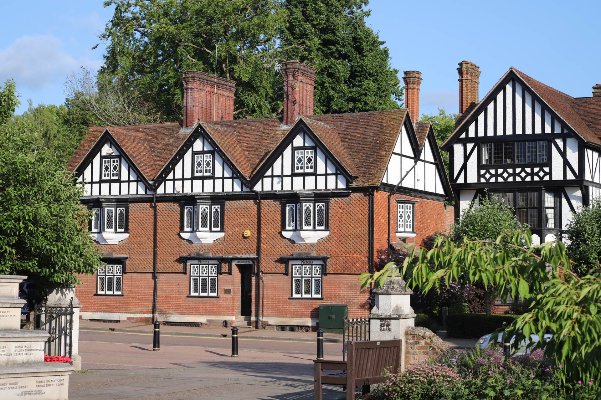 High Street, Tring, Image 1